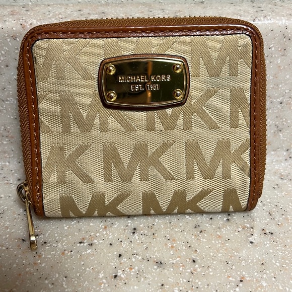 MICHAEL Michael Kors Handbags - Never used!!